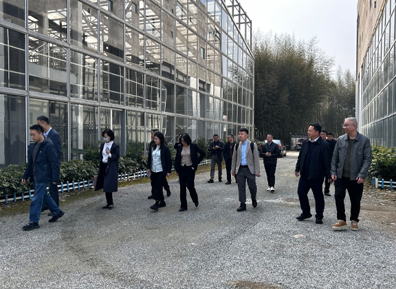 農業農村部大數據發展中心副主任韓巍一行蒞臨衛星大數據高光譜應用產業園調研指導工作